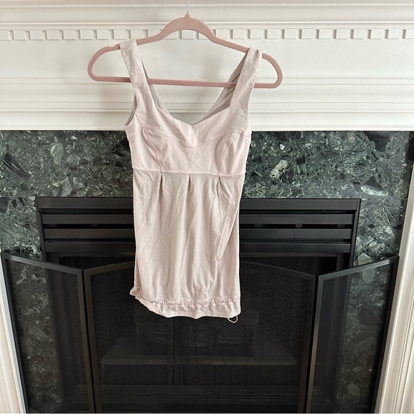 Lululemon Run: Tame Me Tank Parfait Pink, assumed size 2 - Picture 2 of 9